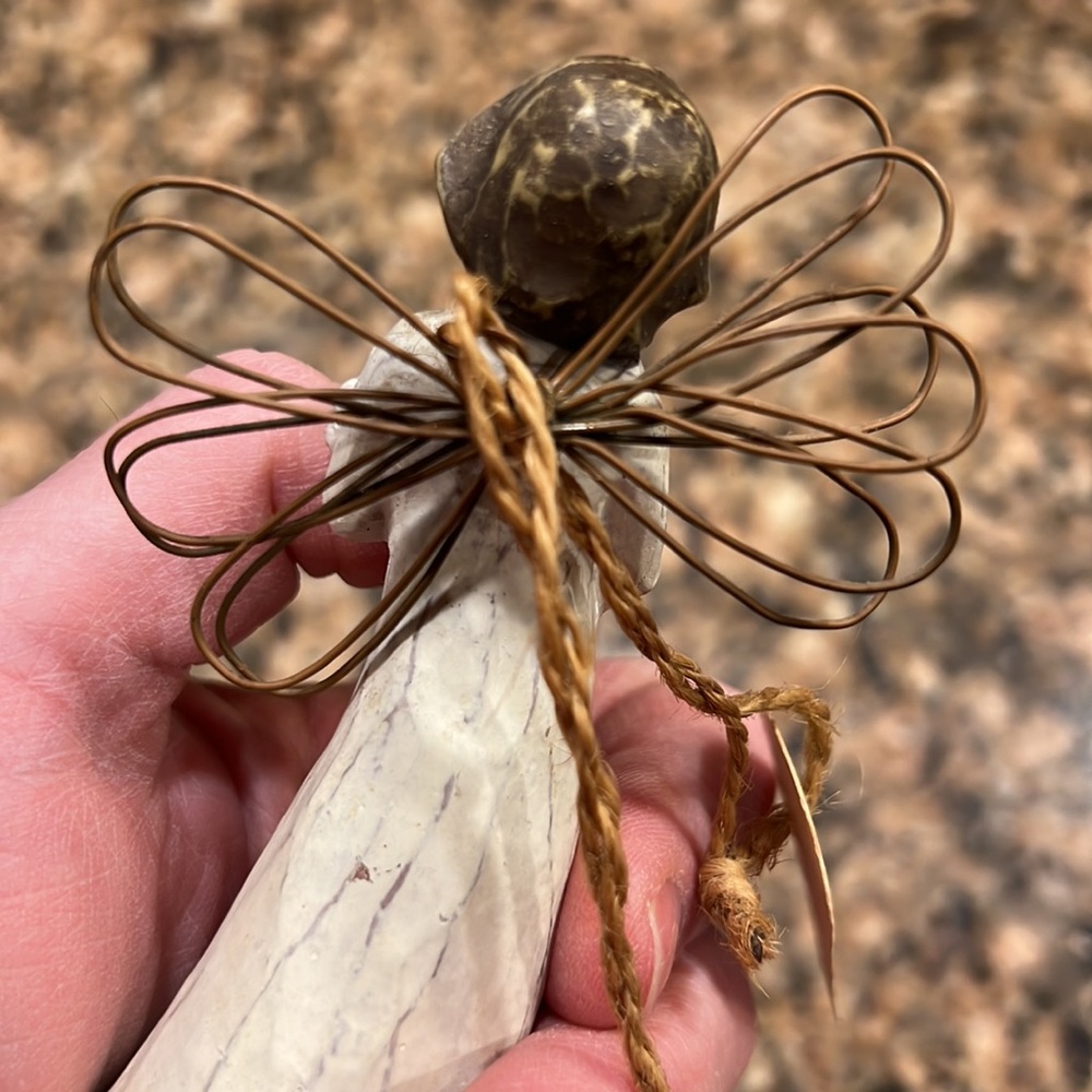 Willow Tree Angel of Beauty - Picture 8 of 8